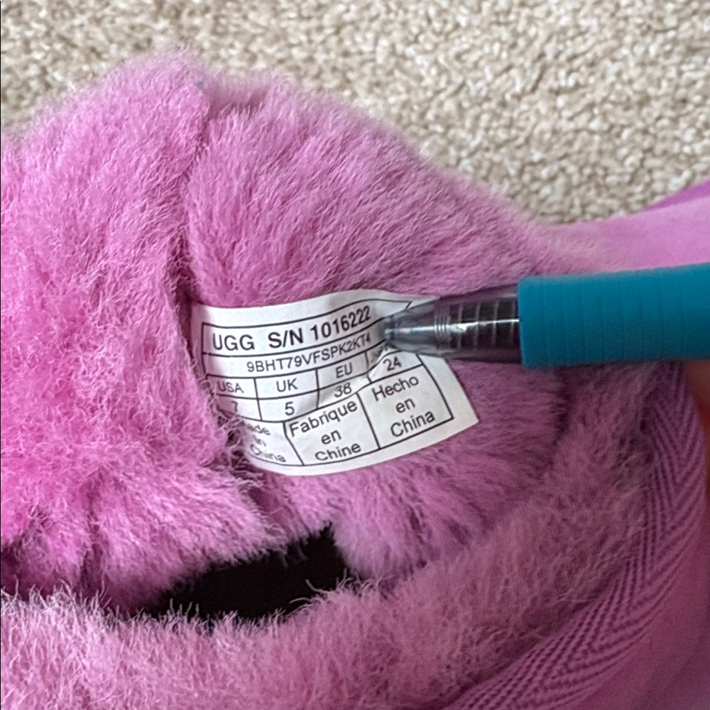 Ugg Classic Mini - image 8